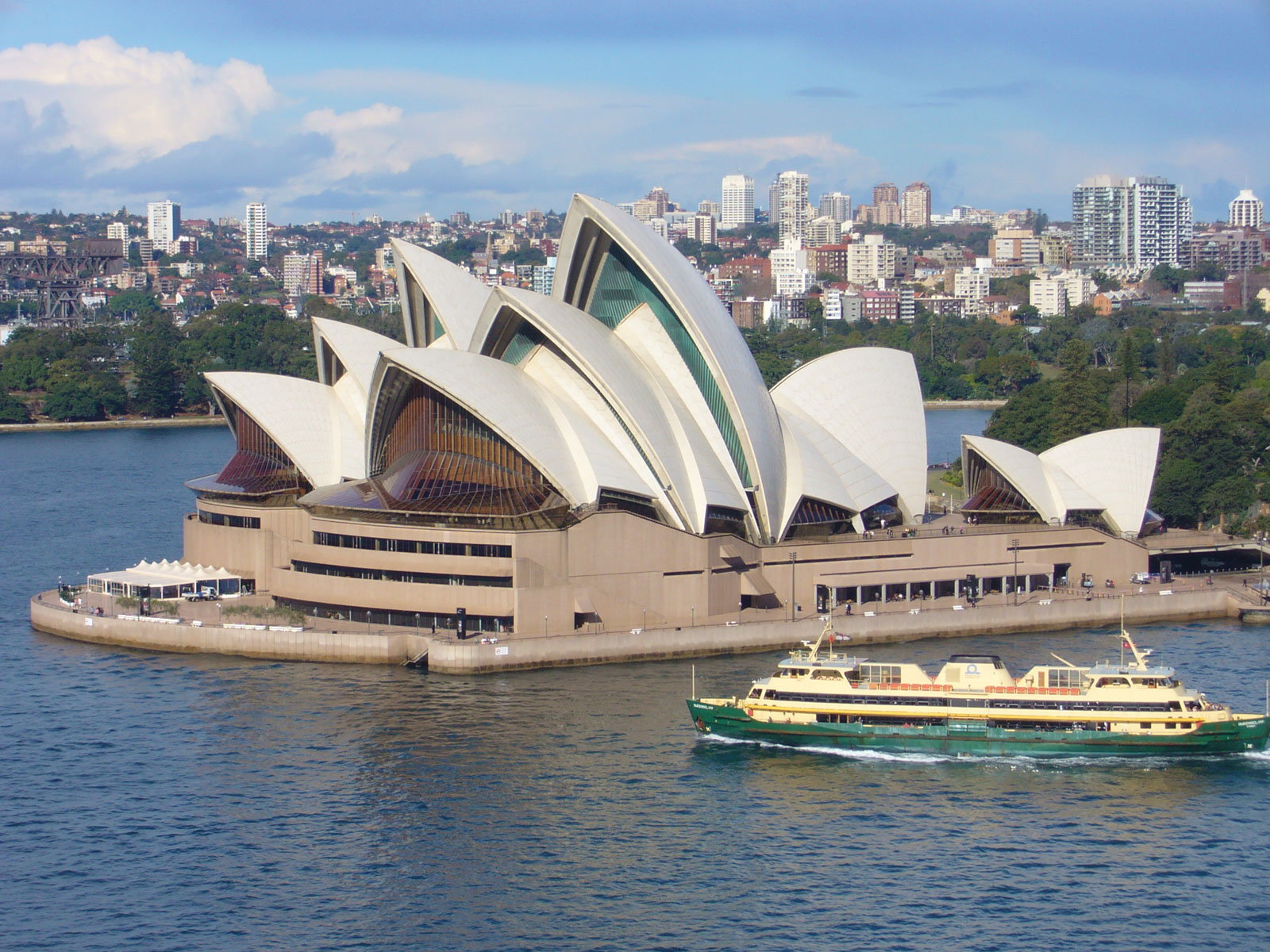 https://mdw-travel-data-us-east-1.s3.amazonaws.com/img/country/Australia/Sydney-Opera-House/img_01.jpg