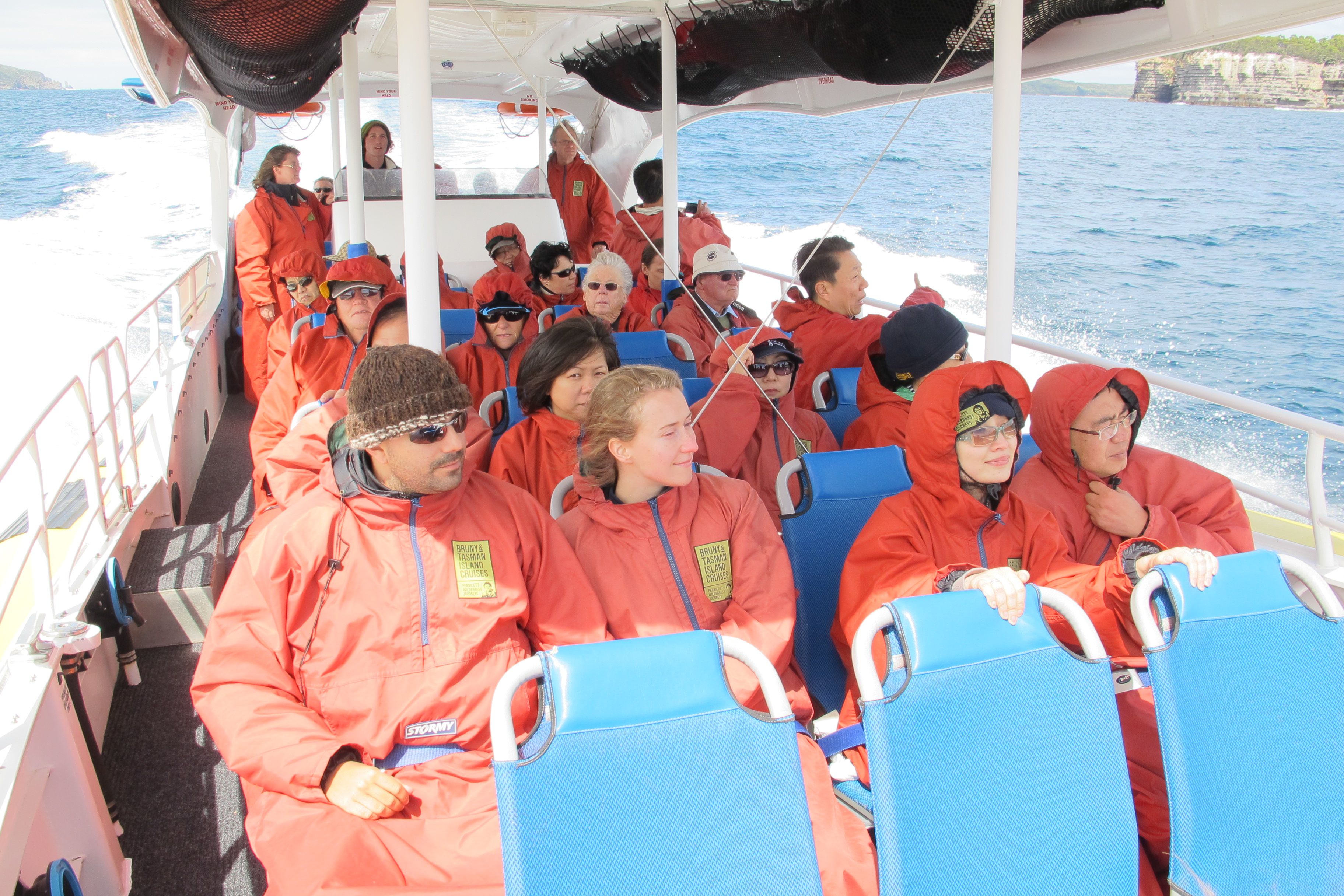 https://mdw-travel-data-us-east-1.s3.amazonaws.com/img/country/Australia/Tasman-Island-Cruises/img_04.jpg