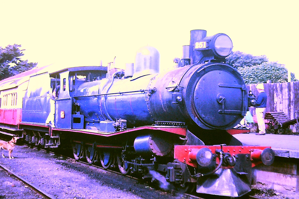 https://mdw-travel-data-us-east-1.s3.amazonaws.com/img/country/Australia/The-Bellarine-Railway/img_01.jpg
