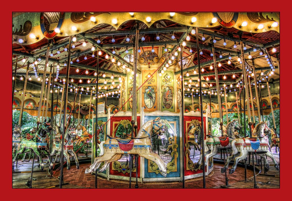 https://mdw-travel-data-us-east-1.s3.amazonaws.com/img/country/Australia/The-Carousel/img_01.jpg