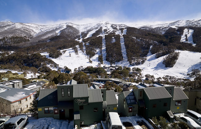 https://mdw-travel-data-us-east-1.s3.amazonaws.com/img/country/Australia/Thredbo-Alpine-Village/img_02.jpg