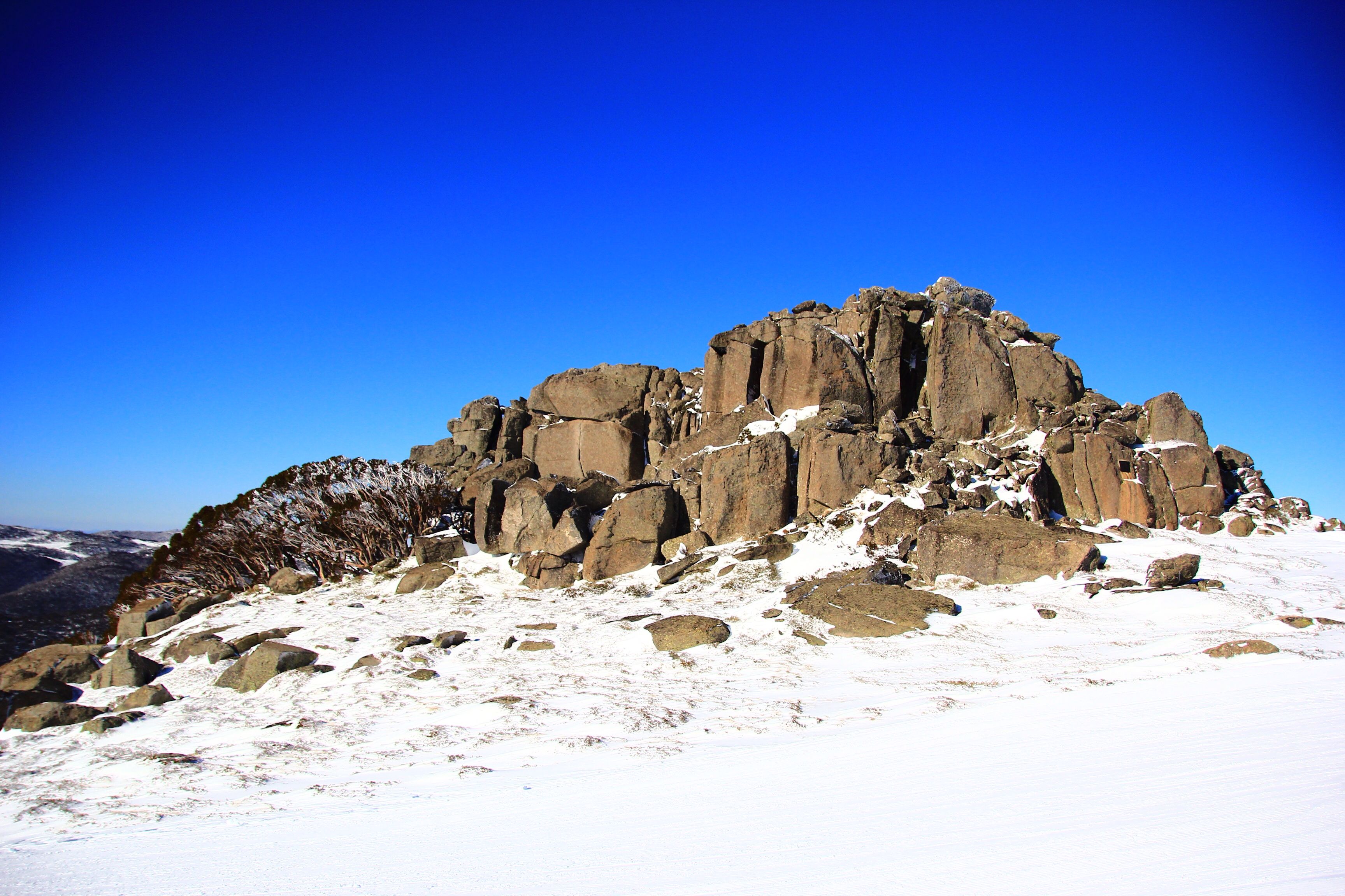 https://mdw-travel-data-us-east-1.s3.amazonaws.com/img/country/Australia/Thredbo/img_05.jpg