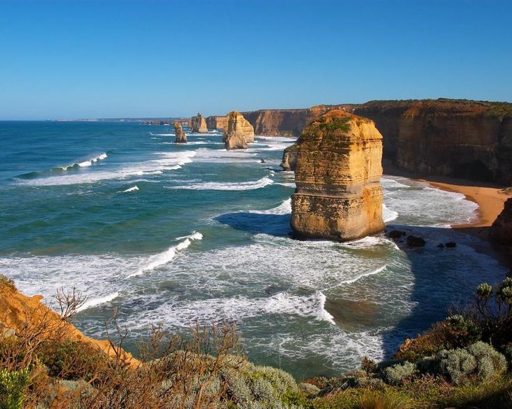 https://mdw-travel-data-us-east-1.s3.amazonaws.com/img/country/Australia/Twelve-Apostles/img_05.jpg
