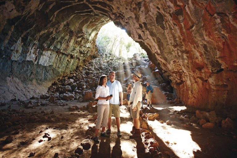 https://mdw-travel-data-us-east-1.s3.amazonaws.com/img/country/Australia/Undara-Volcanic-National-Park/img_01.jpg