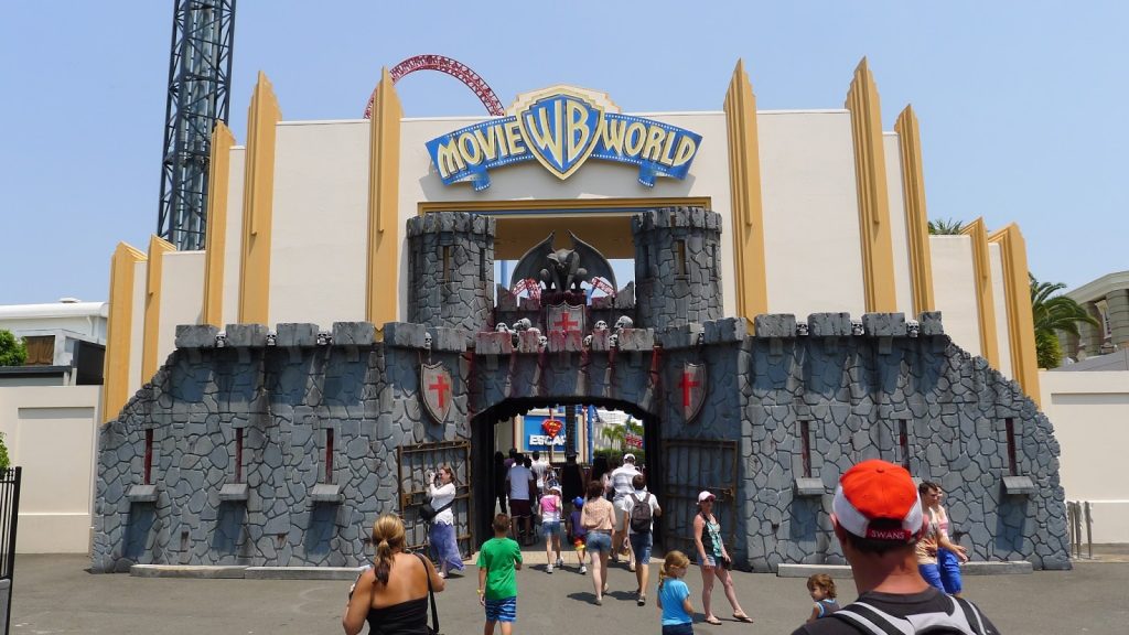 https://mdw-travel-data-us-east-1.s3.amazonaws.com/img/country/Australia/Warner-Bros-Movie-World/img_01.jpg
