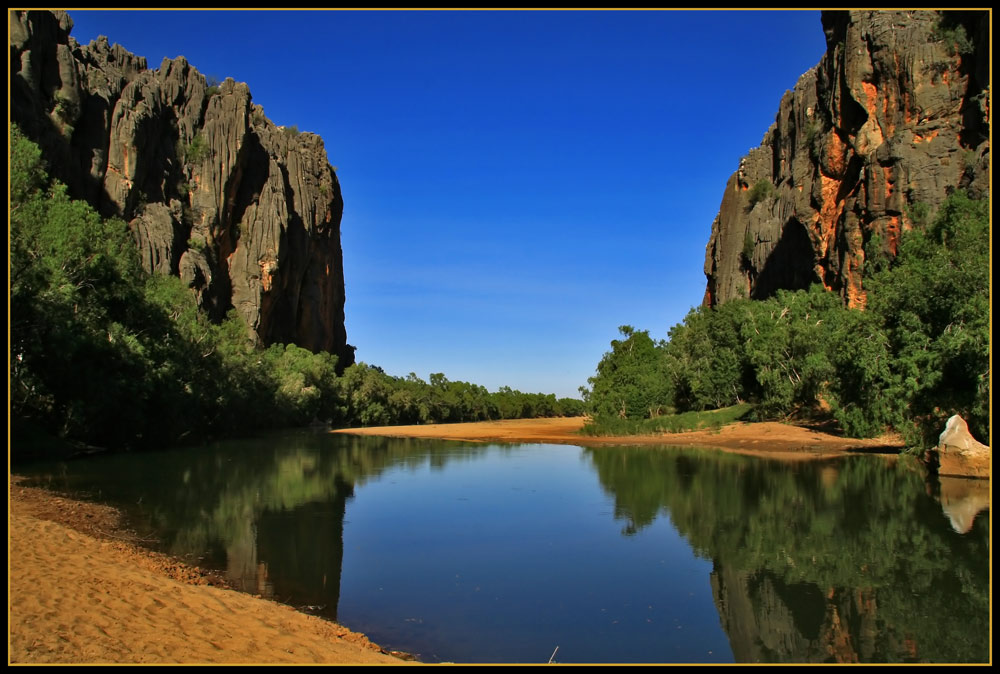 https://mdw-travel-data-us-east-1.s3.amazonaws.com/img/country/Australia/Windjana-Gorge/img_05.jpg