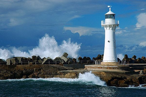 https://mdw-travel-data-us-east-1.s3.amazonaws.com/img/country/Australia/Wollongong-Breakwater-Lighthouse/img_01.jpg