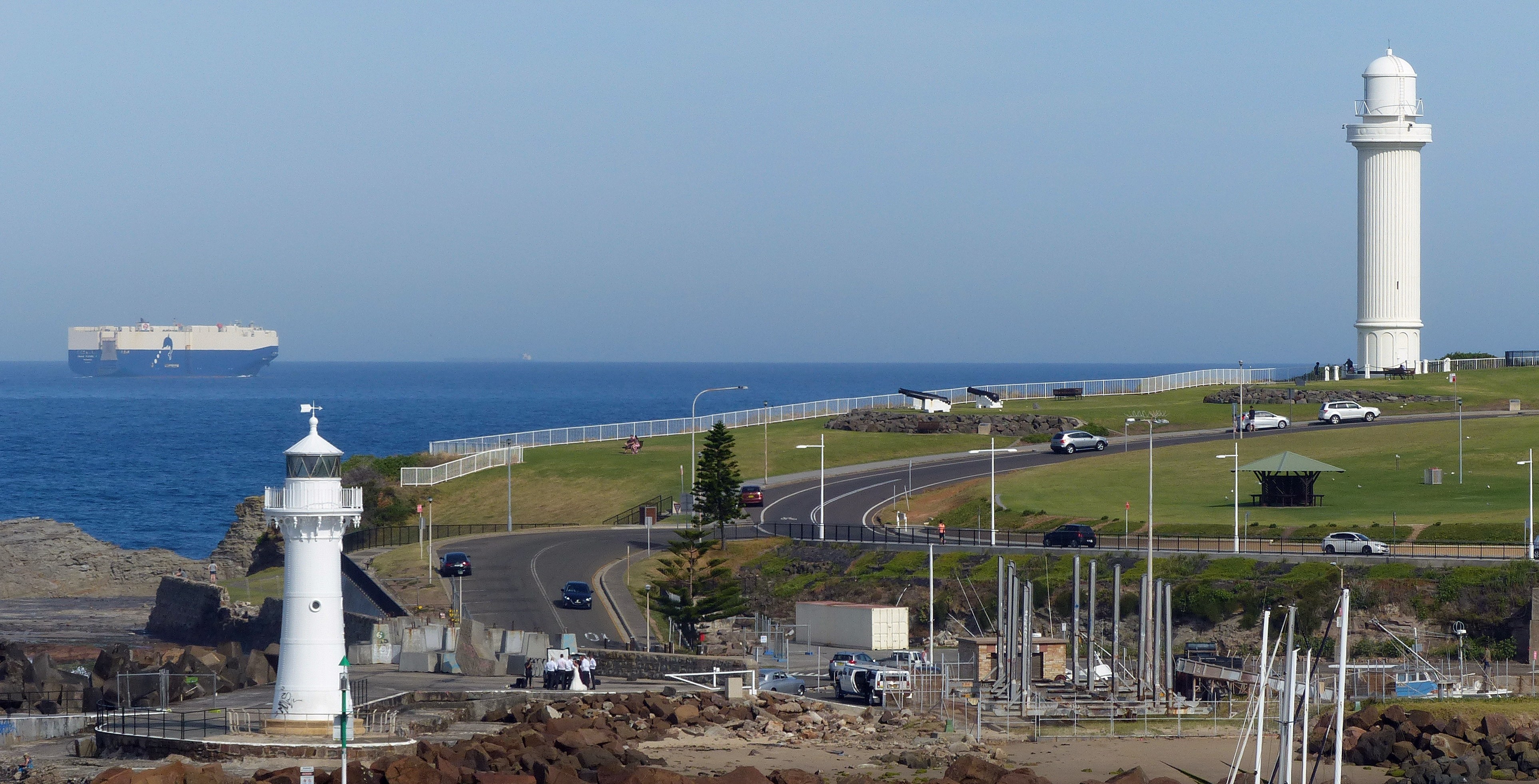 https://mdw-travel-data-us-east-1.s3.amazonaws.com/img/country/Australia/Wollongong-Breakwater-Lighthouse/img_03.jpg