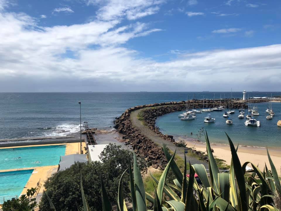https://mdw-travel-data-us-east-1.s3.amazonaws.com/img/country/Australia/Wollongong-Central/img_01.jpg