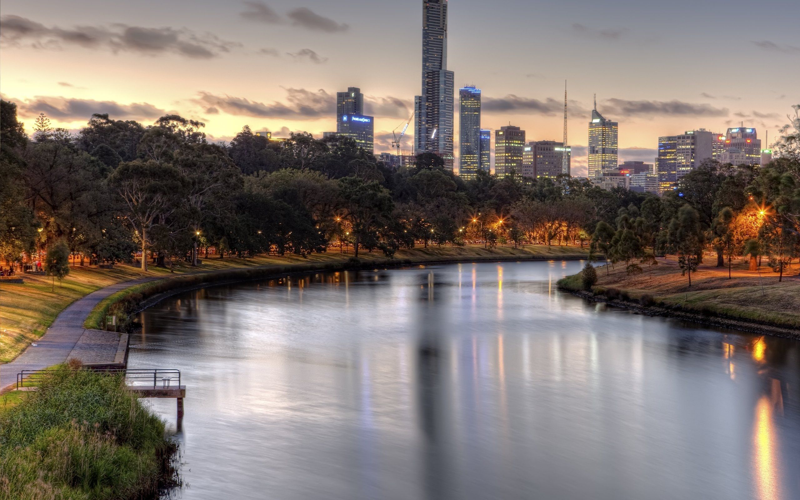 https://mdw-travel-data-us-east-1.s3.amazonaws.com/img/country/Australia/Yarra-River/img_01.jpg