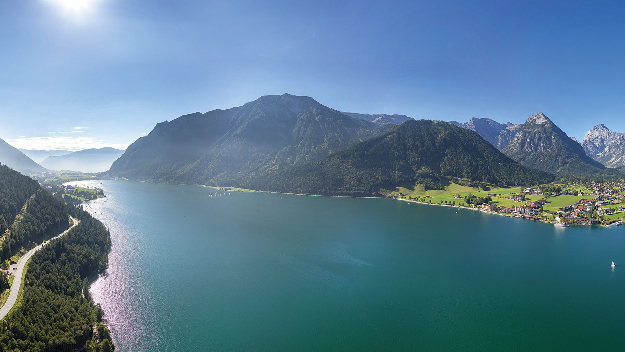 https://mdw-travel-data-us-east-1.s3.amazonaws.com/img/country/Austria/Achensee/img_02.jpg
