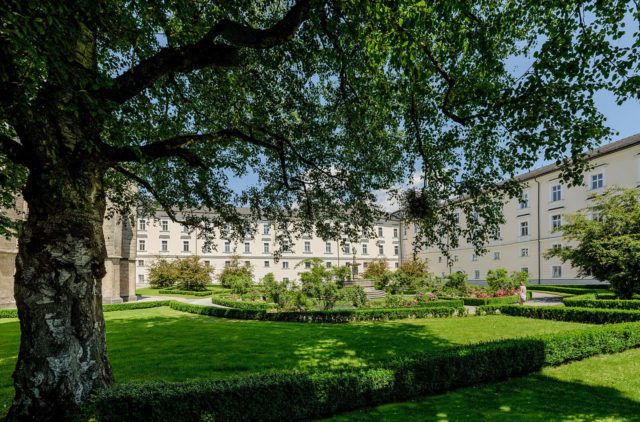 https://mdw-travel-data-us-east-1.s3.amazonaws.com/img/country/Austria/Admont-Abbey/img_01.jpg