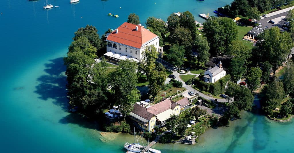 https://mdw-travel-data-us-east-1.s3.amazonaws.com/img/country/Austria/Alpen-Adria-Galerie-Klagenfurt/img_03.jpg
