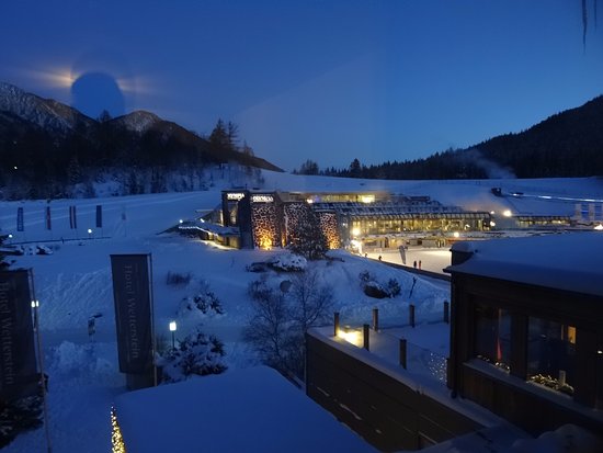 https://mdw-travel-data-us-east-1.s3.amazonaws.com/img/country/Austria/Alpenbad-Olympiabad-Seefeld/img_03.jpg