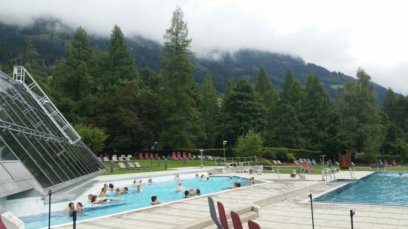 https://mdw-travel-data-us-east-1.s3.amazonaws.com/img/country/Austria/Alpentherme-Gastein/img_02.jpg