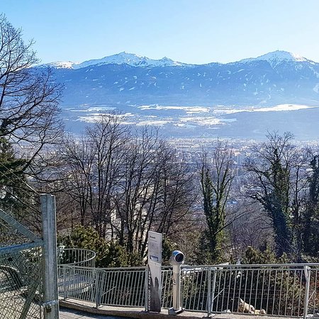 https://mdw-travel-data-us-east-1.s3.amazonaws.com/img/country/Austria/Alpine-Zoo-Innsbruck/img_02.jpg