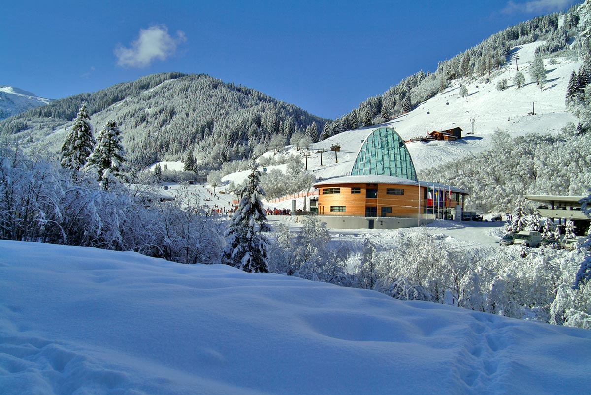 https://mdw-travel-data-us-east-1.s3.amazonaws.com/img/country/Austria/Angertal-Ski-Resort/img_01.jpg