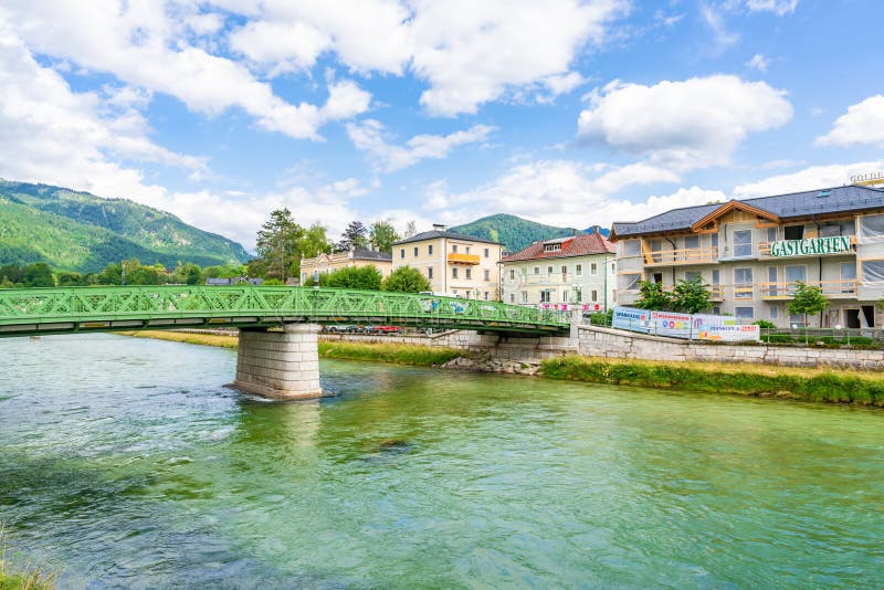 https://mdw-travel-data-us-east-1.s3.amazonaws.com/img/country/Austria/Bad-Ischl/img_01.jpg
