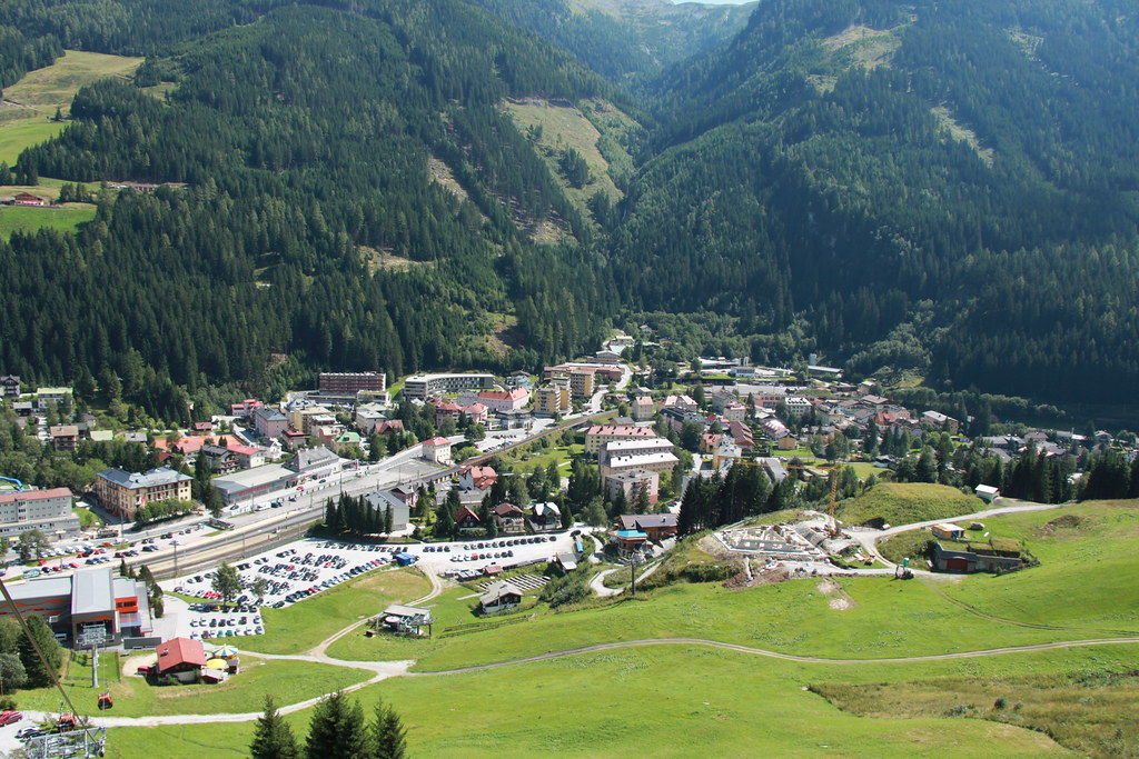 https://mdw-travel-data-us-east-1.s3.amazonaws.com/img/country/Austria/Badhofgastein-Stubnerkogel/img_01.jpg