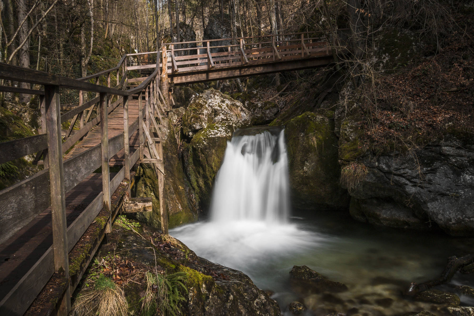 https://mdw-travel-data-us-east-1.s3.amazonaws.com/img/country/Austria/Barenschutzklamm/img_02.jpg
