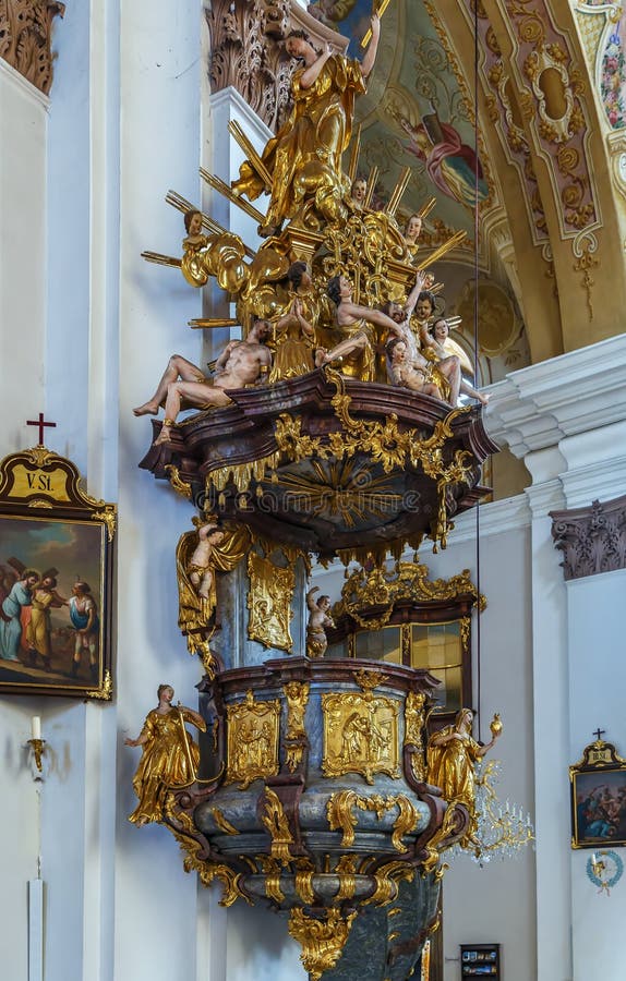 https://mdw-travel-data-us-east-1.s3.amazonaws.com/img/country/Austria/Basilica-Mariatrost/img_03.jpg