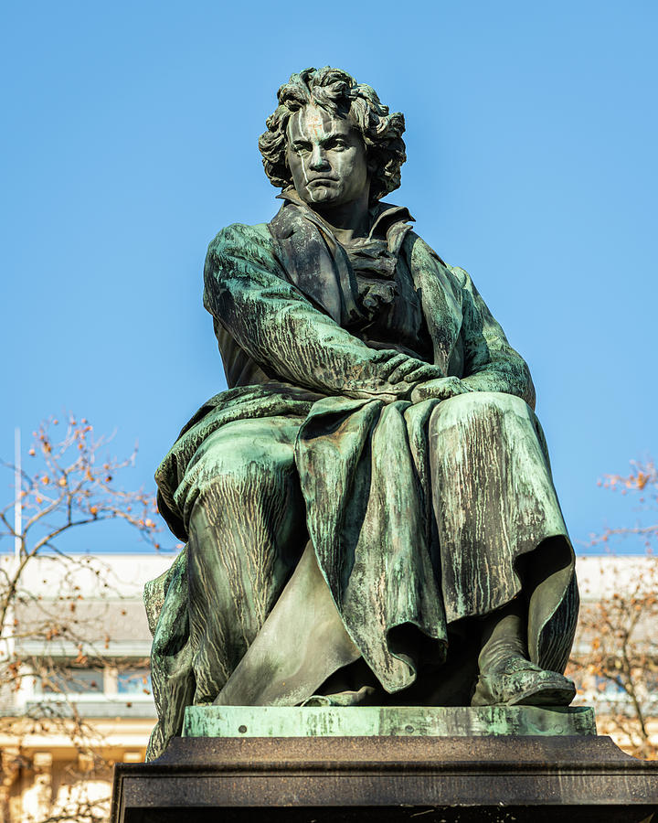 https://mdw-travel-data-us-east-1.s3.amazonaws.com/img/country/Austria/Beethoven-Monument/img_00.jpg