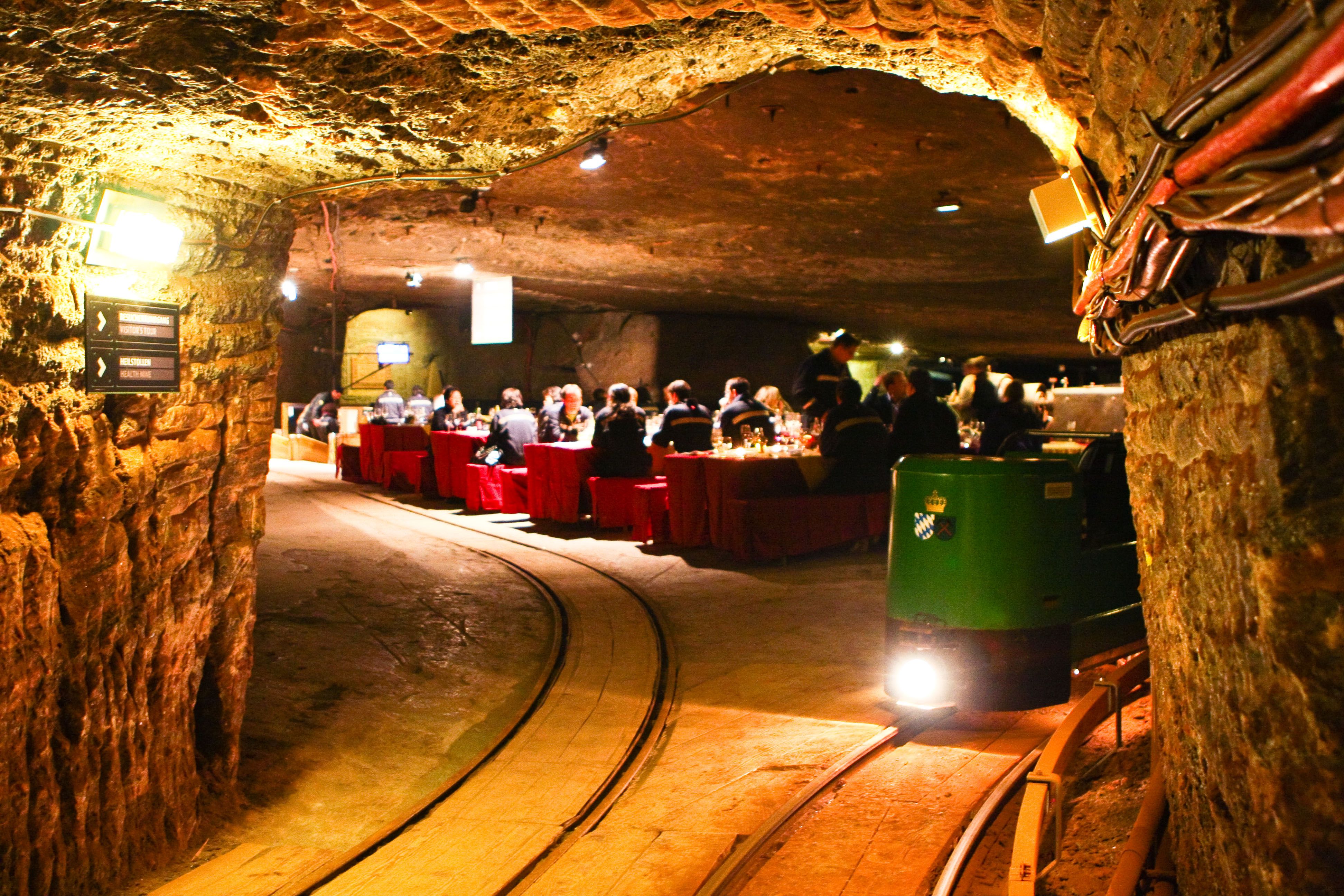 https://mdw-travel-data-us-east-1.s3.amazonaws.com/img/country/Austria/Berchtesgaden-Salt-Mines/img_02.jpg