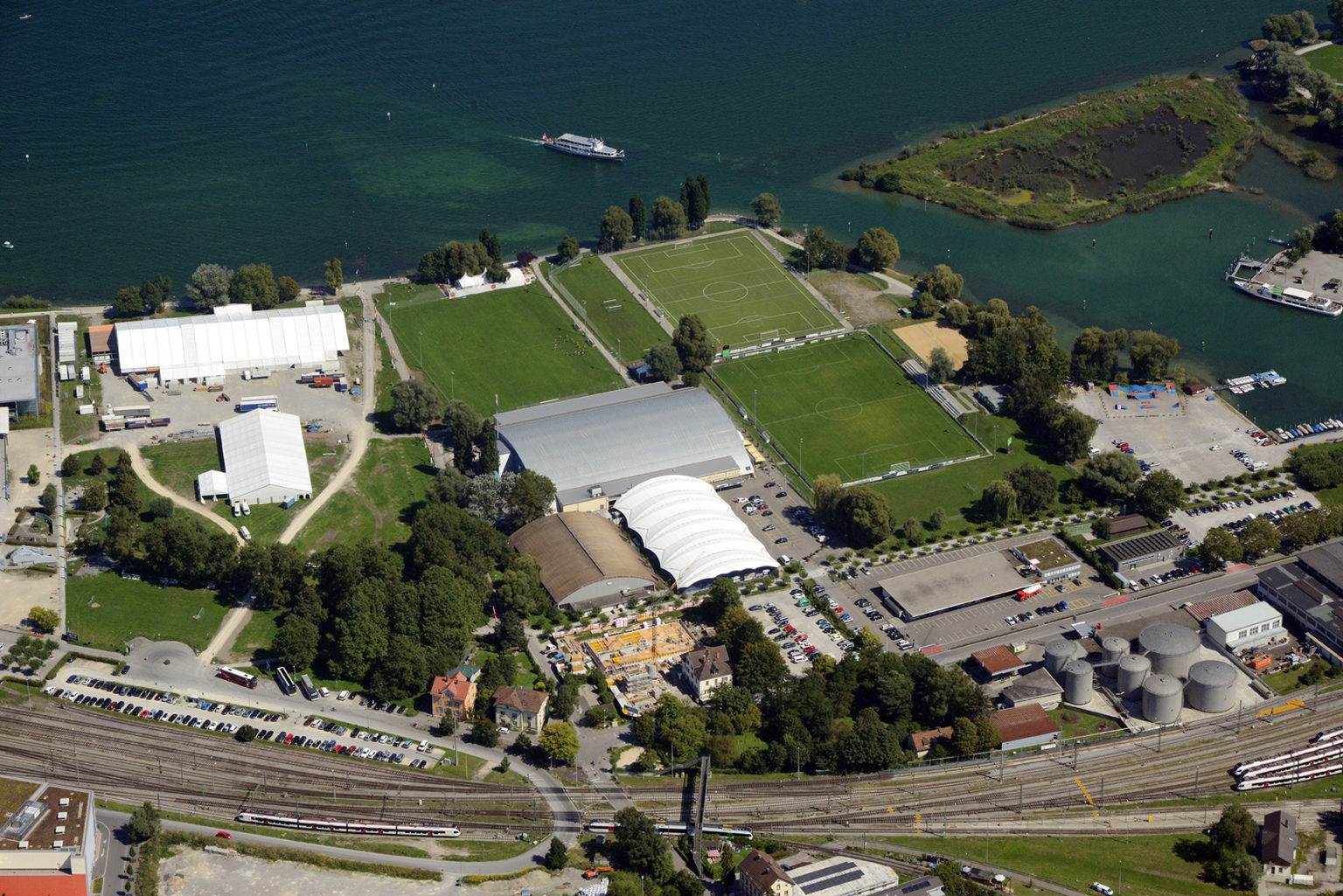 https://mdw-travel-data-us-east-1.s3.amazonaws.com/img/country/Austria/Bodensee-Arena/img_02.jpg