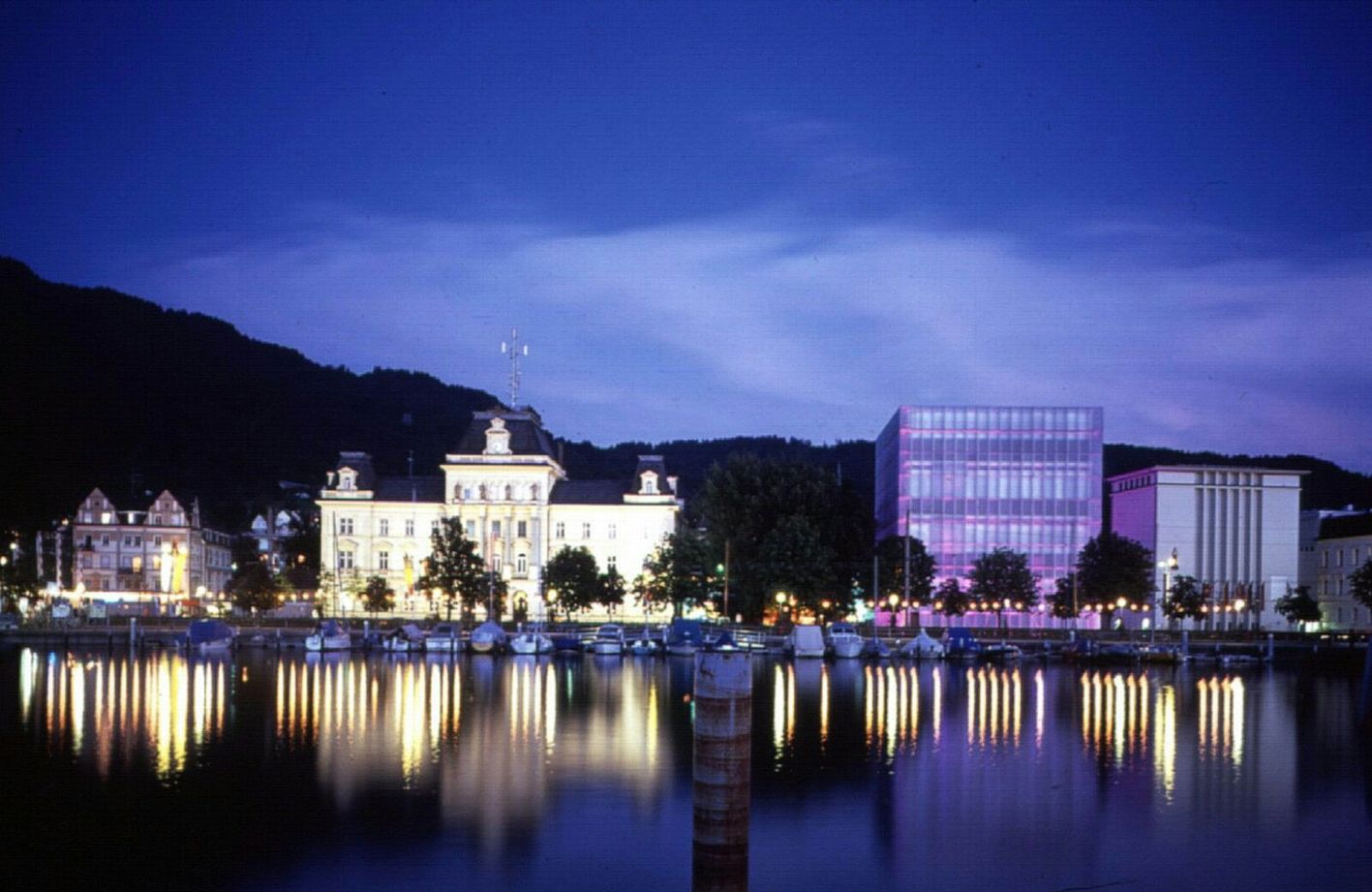 https://mdw-travel-data-us-east-1.s3.amazonaws.com/img/country/Austria/Bregenz-Upper-Town/img_01.jpg