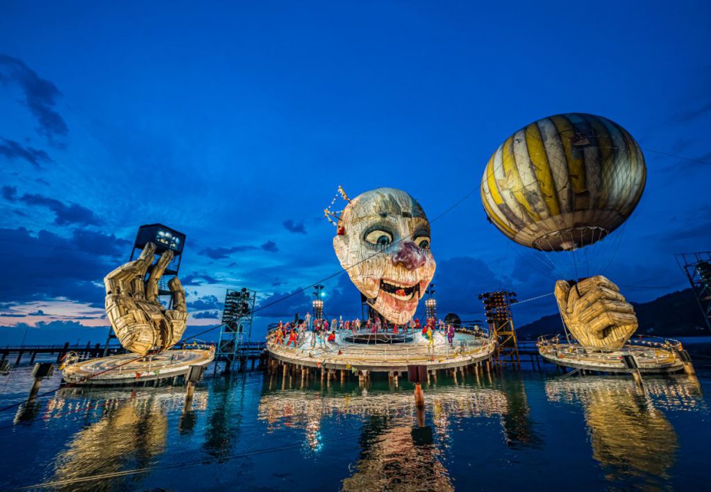 https://mdw-travel-data-us-east-1.s3.amazonaws.com/img/country/Austria/Bregenzer-Festspiele/img_03.jpg