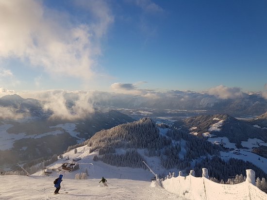 https://mdw-travel-data-us-east-1.s3.amazonaws.com/img/country/Austria/Brixental/img_02.jpg