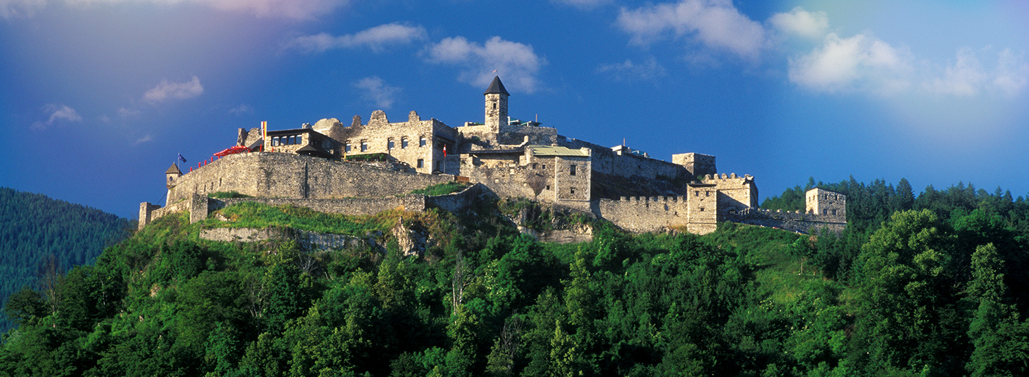 https://mdw-travel-data-us-east-1.s3.amazonaws.com/img/country/Austria/Burg-Landskron/img_03.jpg
