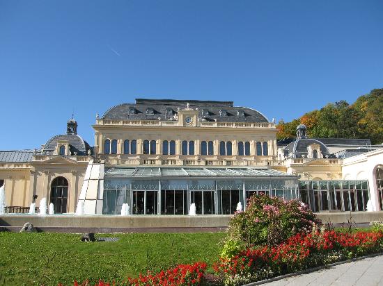 https://mdw-travel-data-us-east-1.s3.amazonaws.com/img/country/Austria/Casino-Baden/img_02.jpg