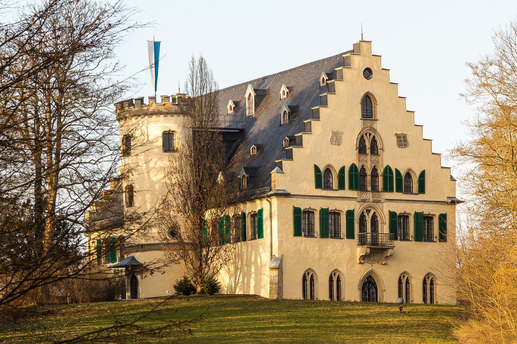 https://mdw-travel-data-us-east-1.s3.amazonaws.com/img/country/Austria/Castle-Rosenau/img_04.jpg