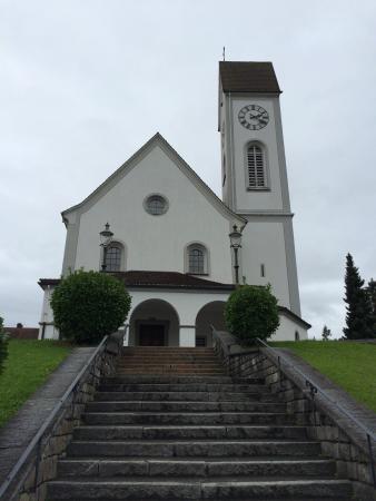 https://mdw-travel-data-us-east-1.s3.amazonaws.com/img/country/Austria/Church-of-St-Gallus/img_02.jpg