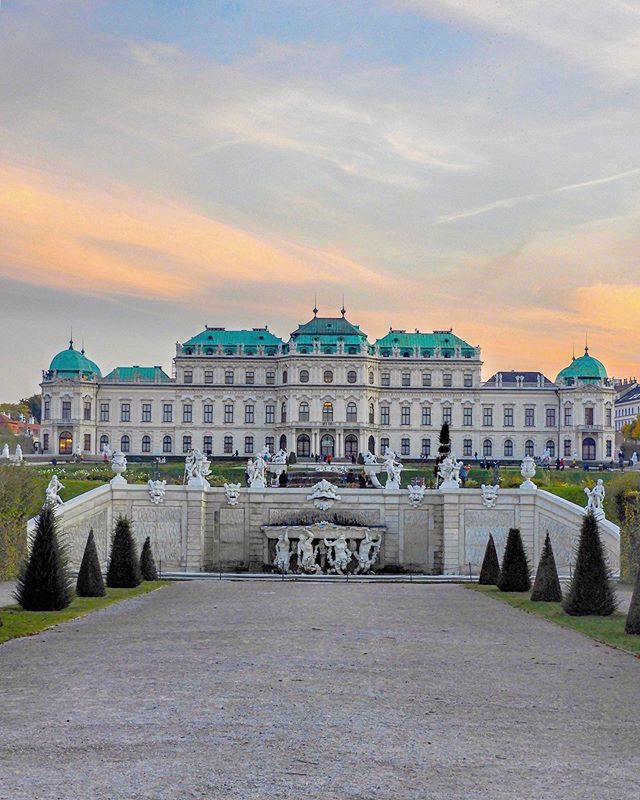 https://mdw-travel-data-us-east-1.s3.amazonaws.com/img/country/Austria/Ferdinandswarte/img_02.jpg