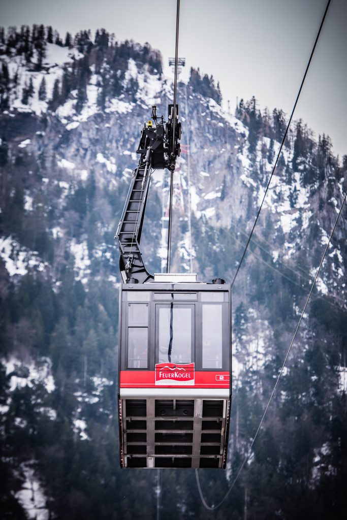 https://mdw-travel-data-us-east-1.s3.amazonaws.com/img/country/Austria/Feuerkogel-Cable-Car/img_03.jpg