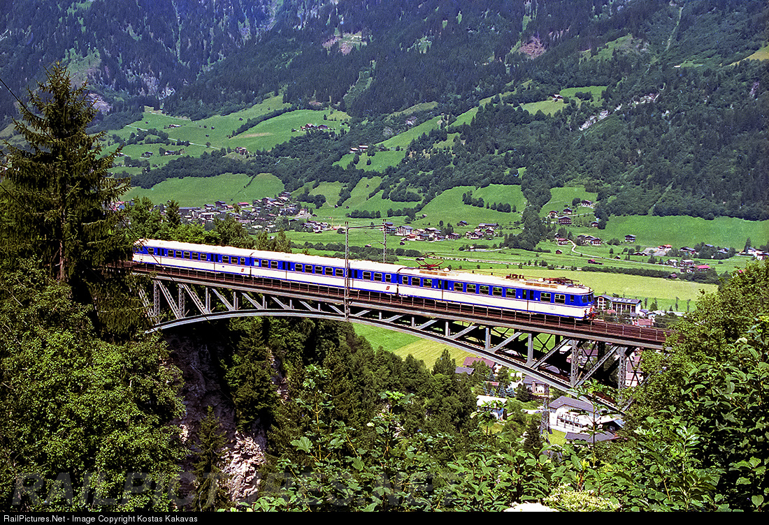 https://mdw-travel-data-us-east-1.s3.amazonaws.com/img/country/Austria/Gailtal-Valley-Railway/img_01.jpg