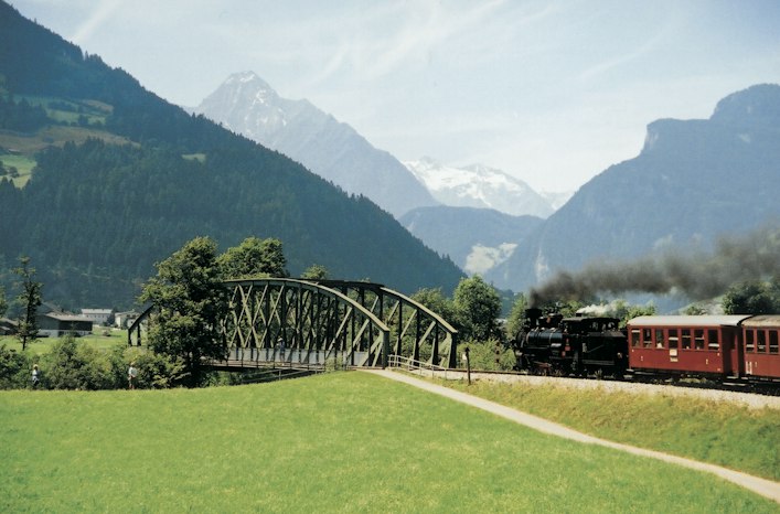 https://mdw-travel-data-us-east-1.s3.amazonaws.com/img/country/Austria/Gailtal-Valley-Railway/img_03.jpg