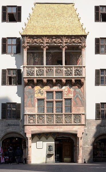 https://mdw-travel-data-us-east-1.s3.amazonaws.com/img/country/Austria/Golden-Roof/img_01.jpg