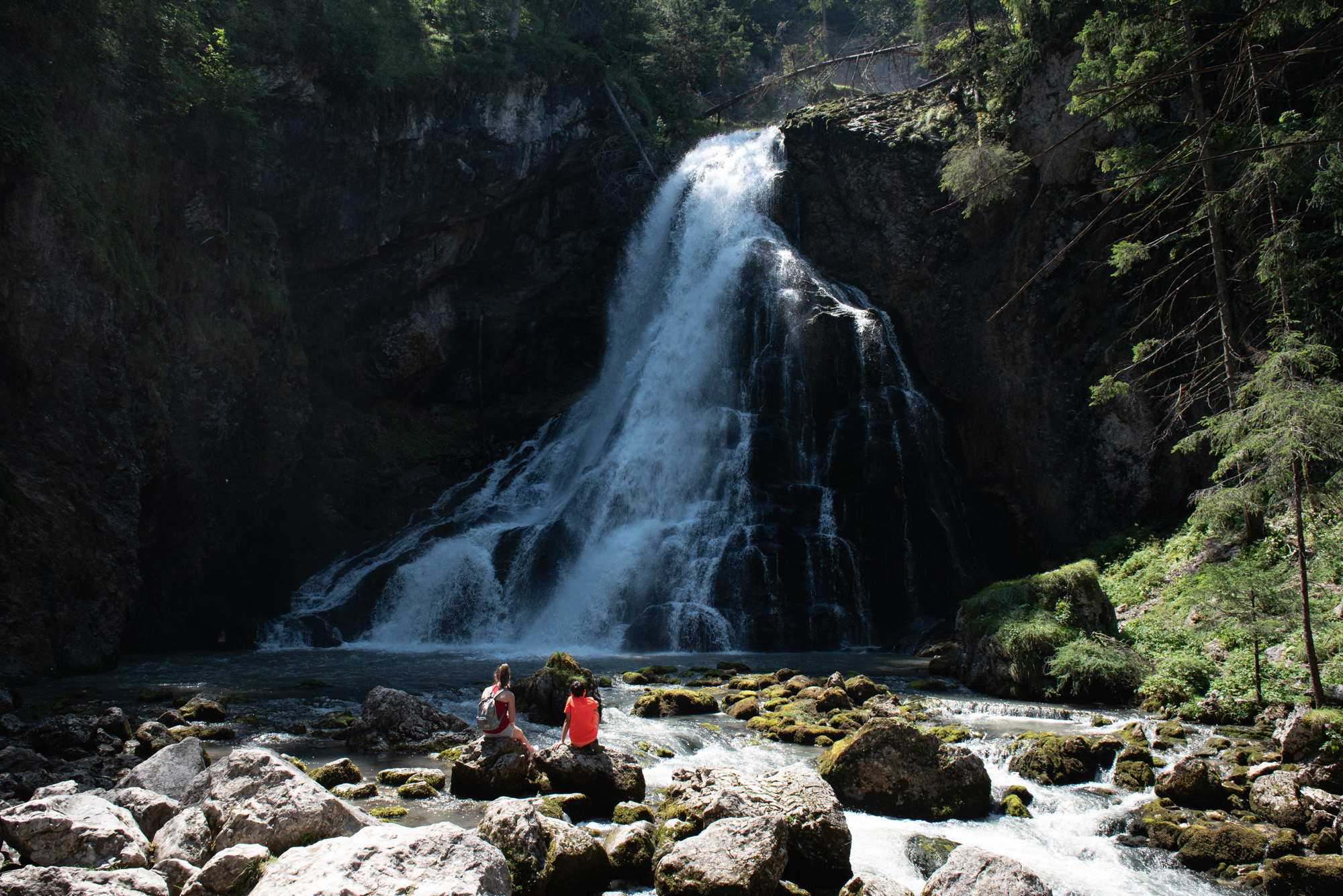https://mdw-travel-data-us-east-1.s3.amazonaws.com/img/country/Austria/Gollinger-Wasserfall/img_01.jpg