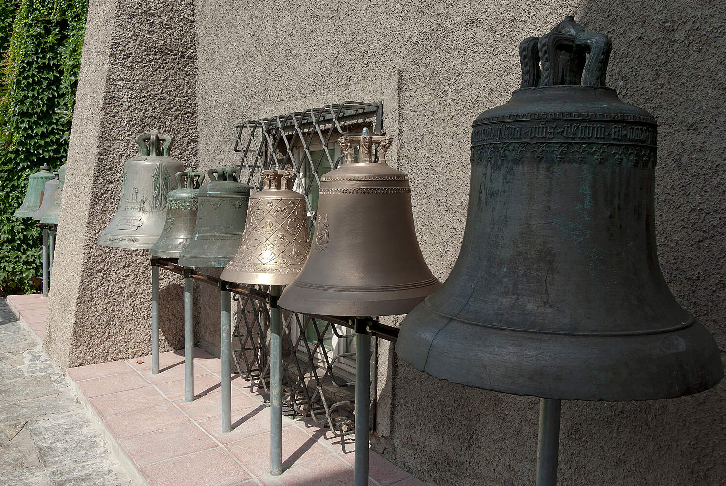 https://mdw-travel-data-us-east-1.s3.amazonaws.com/img/country/Austria/Grassmayr-Bell-Foundry-and-Museum/img_01.jpg