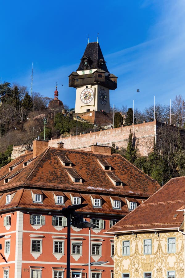 https://mdw-travel-data-us-east-1.s3.amazonaws.com/img/country/Austria/Graz-Clock-Tower/img_02.jpg