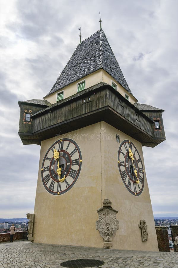https://mdw-travel-data-us-east-1.s3.amazonaws.com/img/country/Austria/Graz-Clock-Tower/img_03.jpg