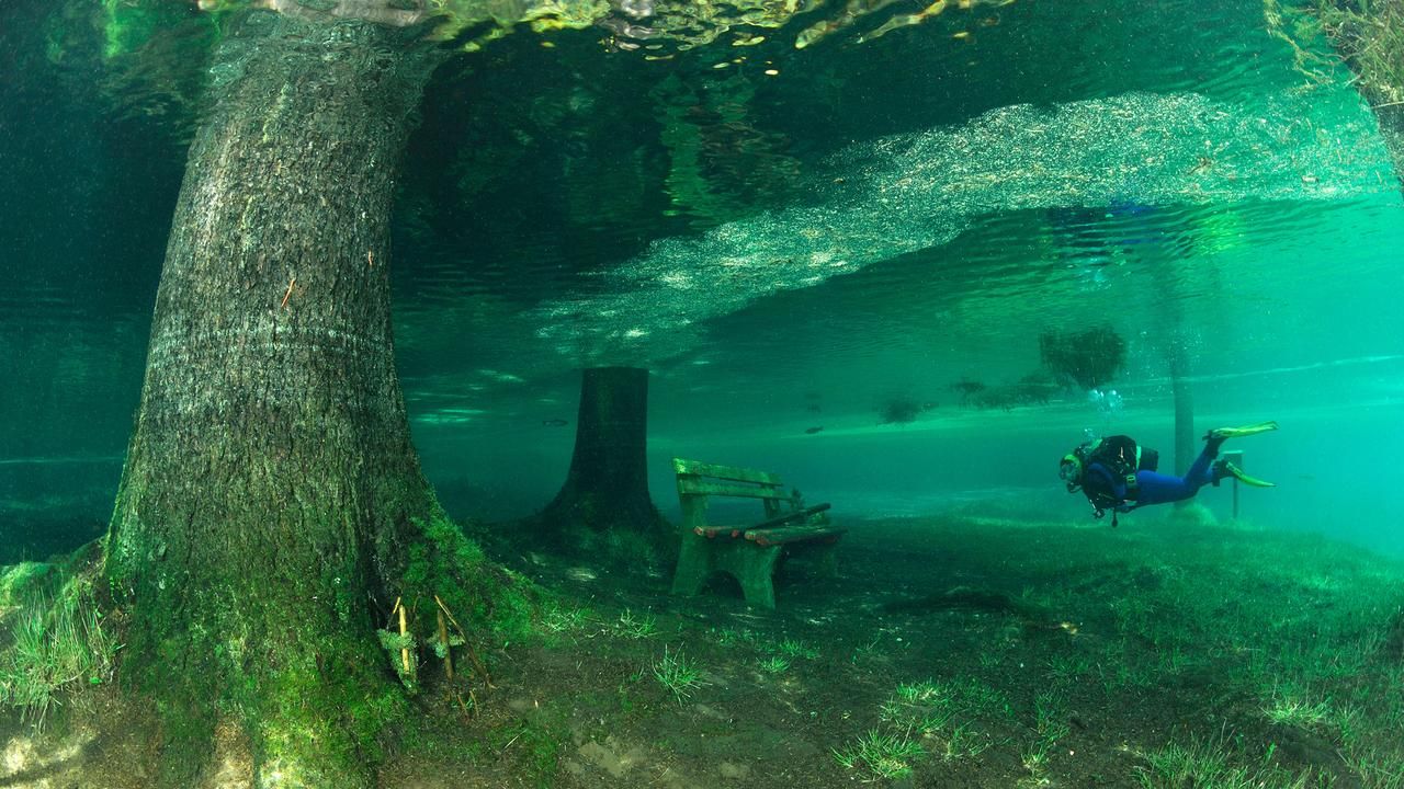 https://mdw-travel-data-us-east-1.s3.amazonaws.com/img/country/Austria/Green-Lake/img_02.jpg