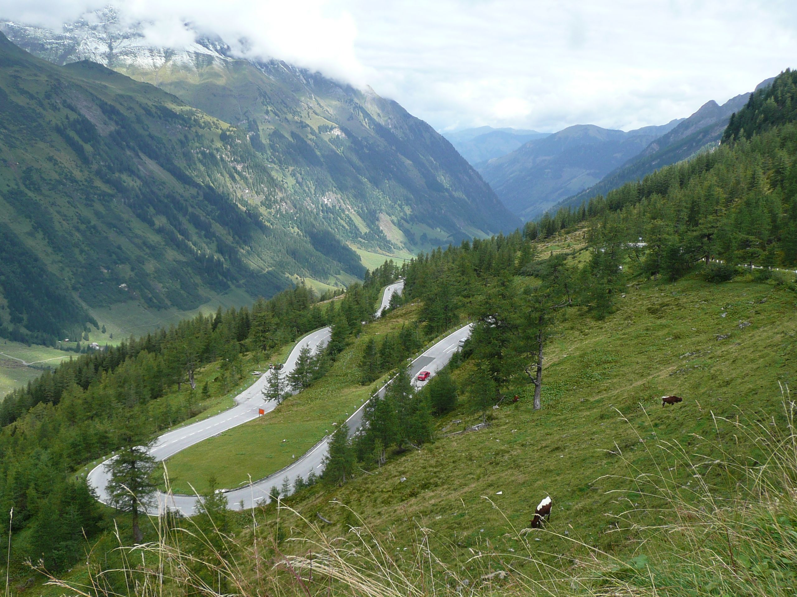 https://mdw-travel-data-us-east-1.s3.amazonaws.com/img/country/Austria/Grossglockner-Hochalpenstrasse/img_02.jpg