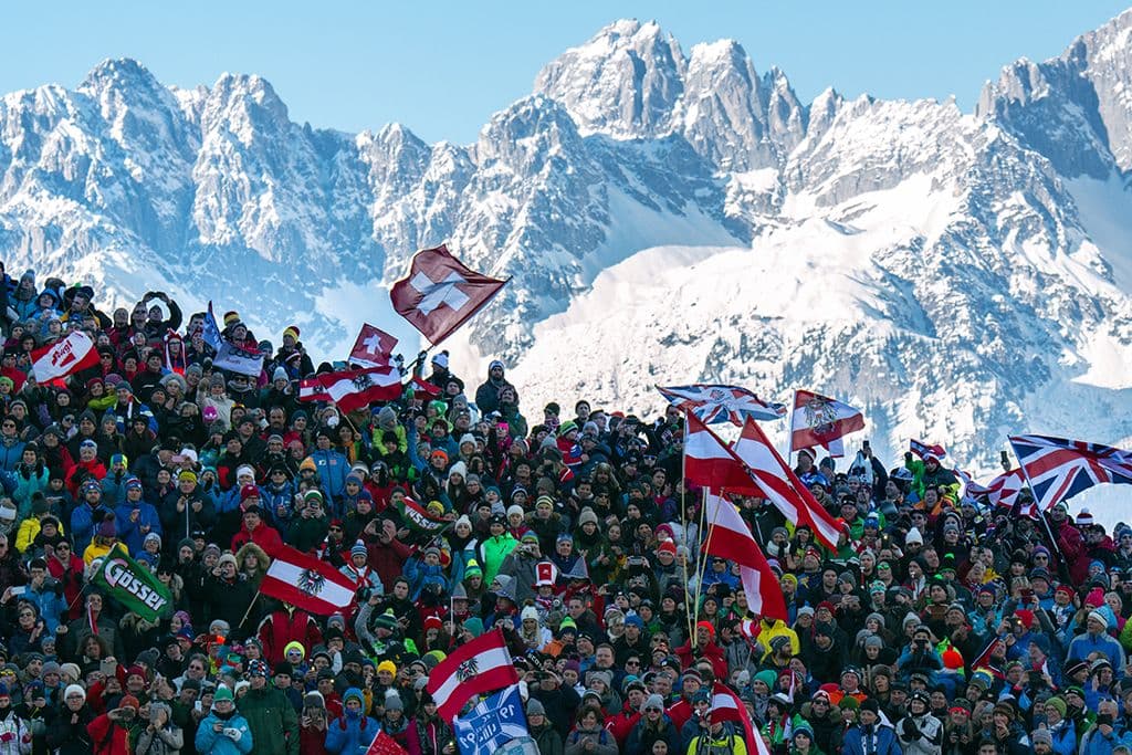 https://mdw-travel-data-us-east-1.s3.amazonaws.com/img/country/Austria/Hahnenkamm-Ski-Race/img_02.jpg