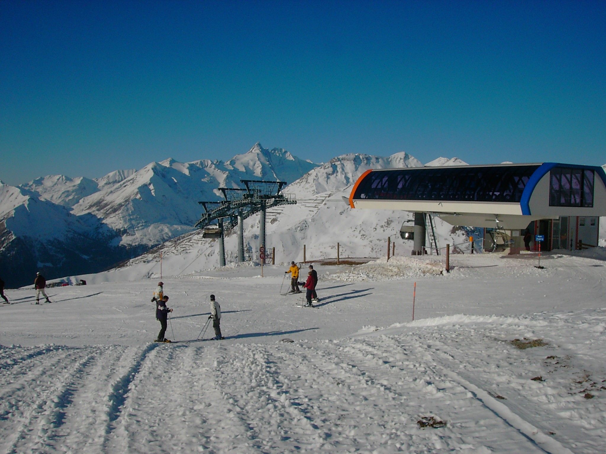 https://mdw-travel-data-us-east-1.s3.amazonaws.com/img/country/Austria/Heiligenblut/Grossglockner/img_05.jpg