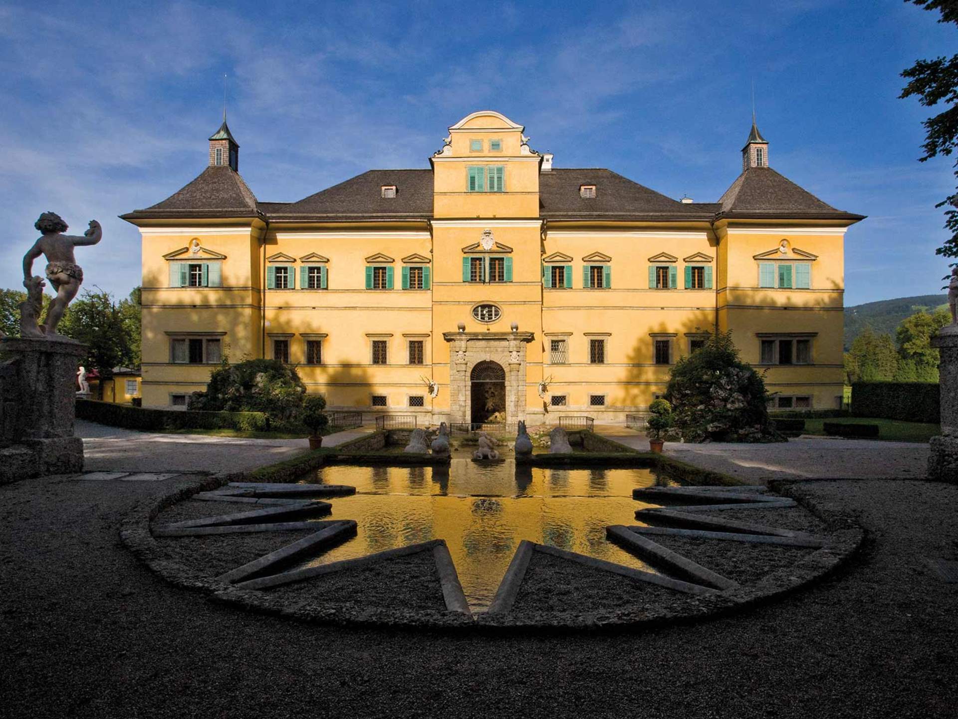 https://mdw-travel-data-us-east-1.s3.amazonaws.com/img/country/Austria/Hellbrunn-Palace-and-Trick-Fountains/img_01.jpg