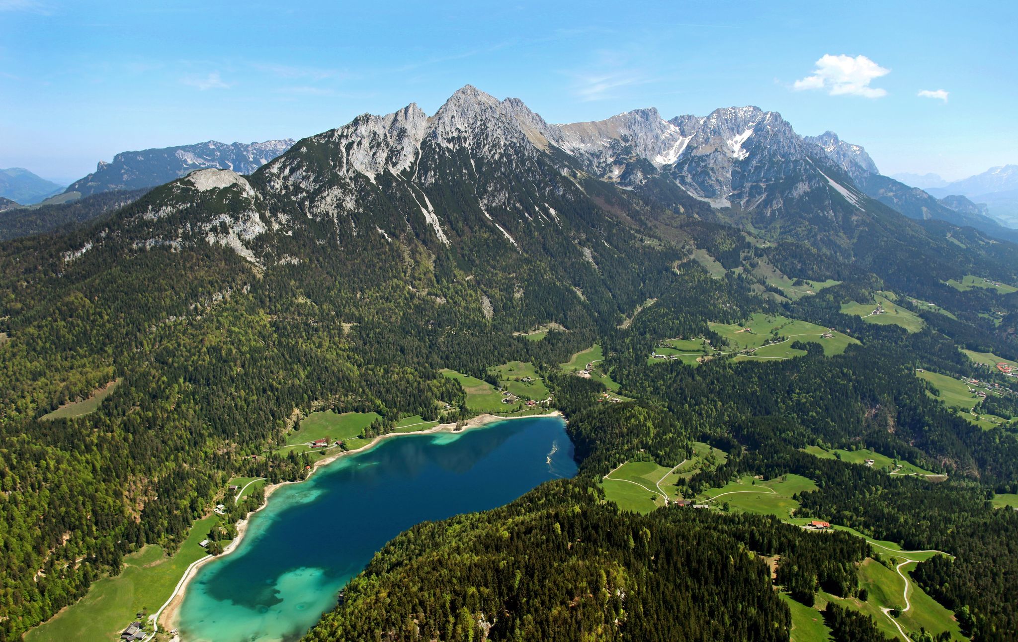 https://mdw-travel-data-us-east-1.s3.amazonaws.com/img/country/Austria/Hintersteiner-See/img_05.jpg